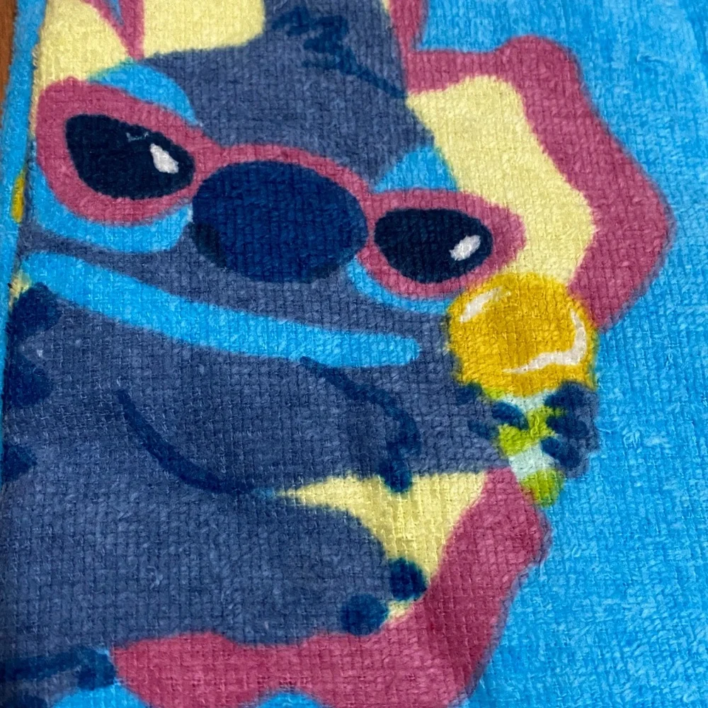 ❤️ Disney’s Lilo & Stitch Experiment 626 Hand Towel NWT